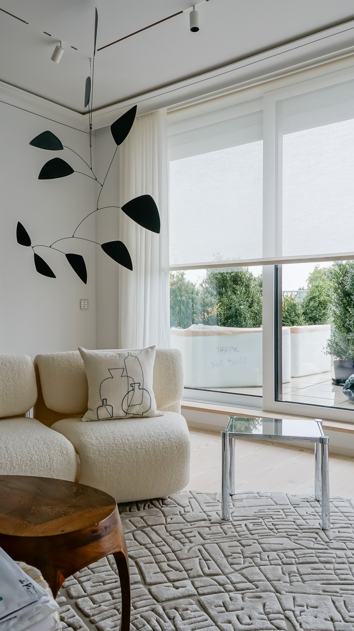 Decorative Living room sheers with roller blinds